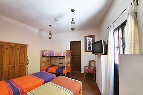 Capital O Hotel Al Son de los Santos - Hostel