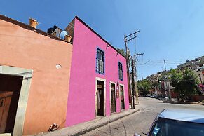 Capital O Hotel Al Son de los Santos - Hostel