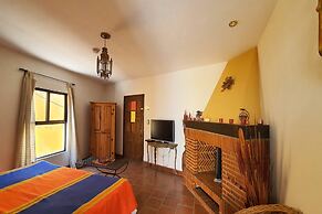 Capital O Hotel Al Son de los Santos - Hostel