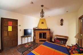 Capital O Hotel Al Son de los Santos - Hostel