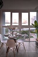 CHIC- Newly Renovated 1 BDR at the best beach