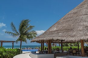 BRISA Beachfront Studio- Amazing Oceanview