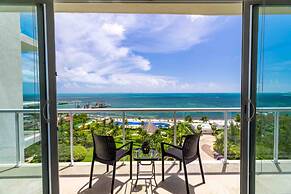 MAREA Beachfront 2 BDR - Stunning Oceanview
