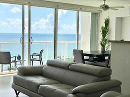 MAREA Beachfront 2 BDR - Stunning Oceanview