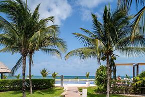 MARINA Beachfront 2 BDR- Amazing Oceanview