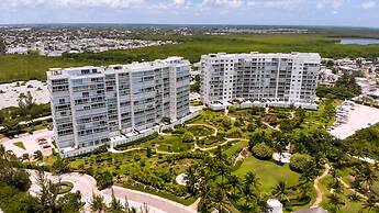 CARIBE Beachfront 2 BDR- Incredible Oceanview