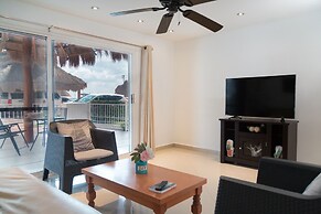 Delightful Lagoon front Villa at hotel zone