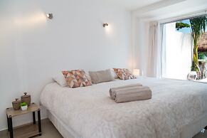 Delightful Lagoon front Villa at hotel zone