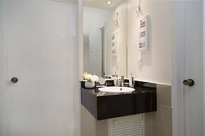 Delightful Lagoon front Villa at hotel zone