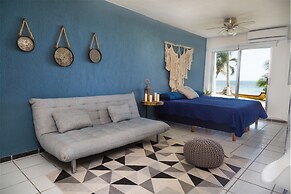 Peaceful & Confortable Oceanfront Studio