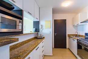 TROPICAL Beachfront 1 BDR