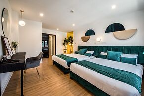 Theme Boutique Hotel