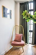 Theme Boutique Hotel