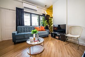 Theme Boutique Hotel