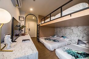 Theme Boutique Hotel