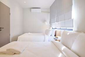 Theme Boutique Hotel