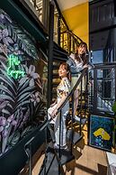 Theme Boutique Hotel