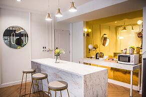 Theme Boutique Hotel