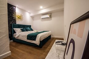 Theme Boutique Hotel