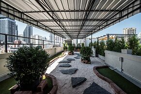 Theme Boutique Hotel