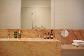 Theme Boutique Hotel