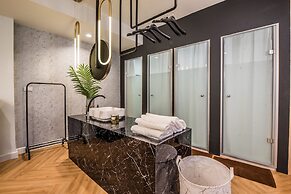 Theme Boutique Hotel