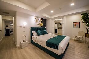 Theme Boutique Hotel