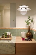 Theme Boutique Hotel