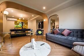 Theme Boutique Hotel