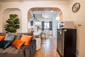 Theme Boutique Hotel