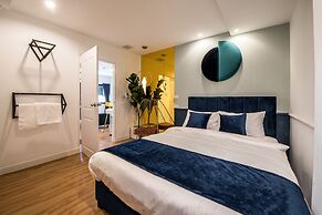 Theme Boutique Hotel