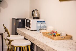 Theme Boutique Hotel