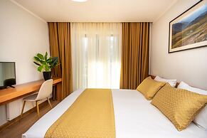 Orbi Palace Hotel Official