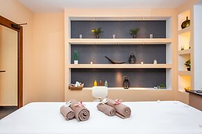 Orbi Palace Hotel Official