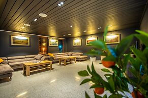 Orbi Palace Hotel Official