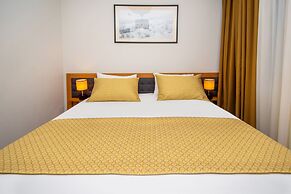 Orbi Palace Hotel Official