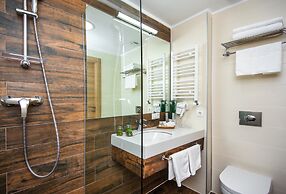 Orbi Palace Hotel Official