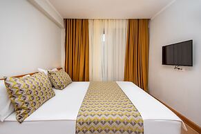 Orbi Palace Hotel Official