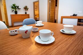 Orbi Palace Hotel Official