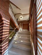 The Red Bricks Hotel