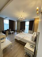 The Red Bricks Hotel