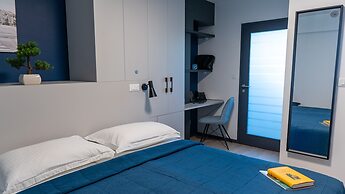 Hotel Blue