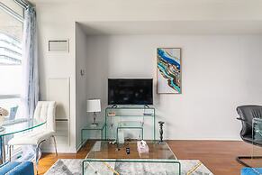 Gorgeous Condos in Maple Leaf Square