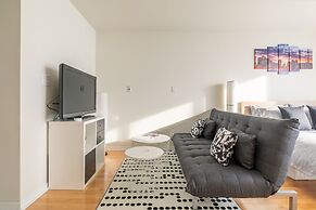 Gorgeous Condos in Maple Leaf Square