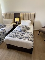 Petra Heart Hotel