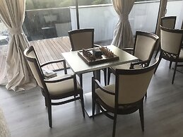 Deluxe TIVOLI Suites