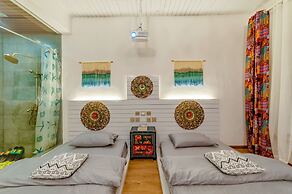 Crystal Taro Inn Dali