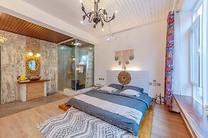 Crystal Taro Inn Dali