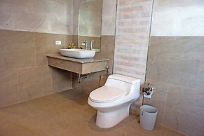 Phi Phi Mountain Beach Resort