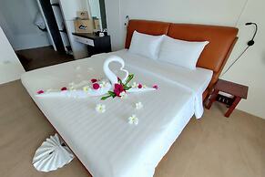 Phi Phi Mountain Beach Resort